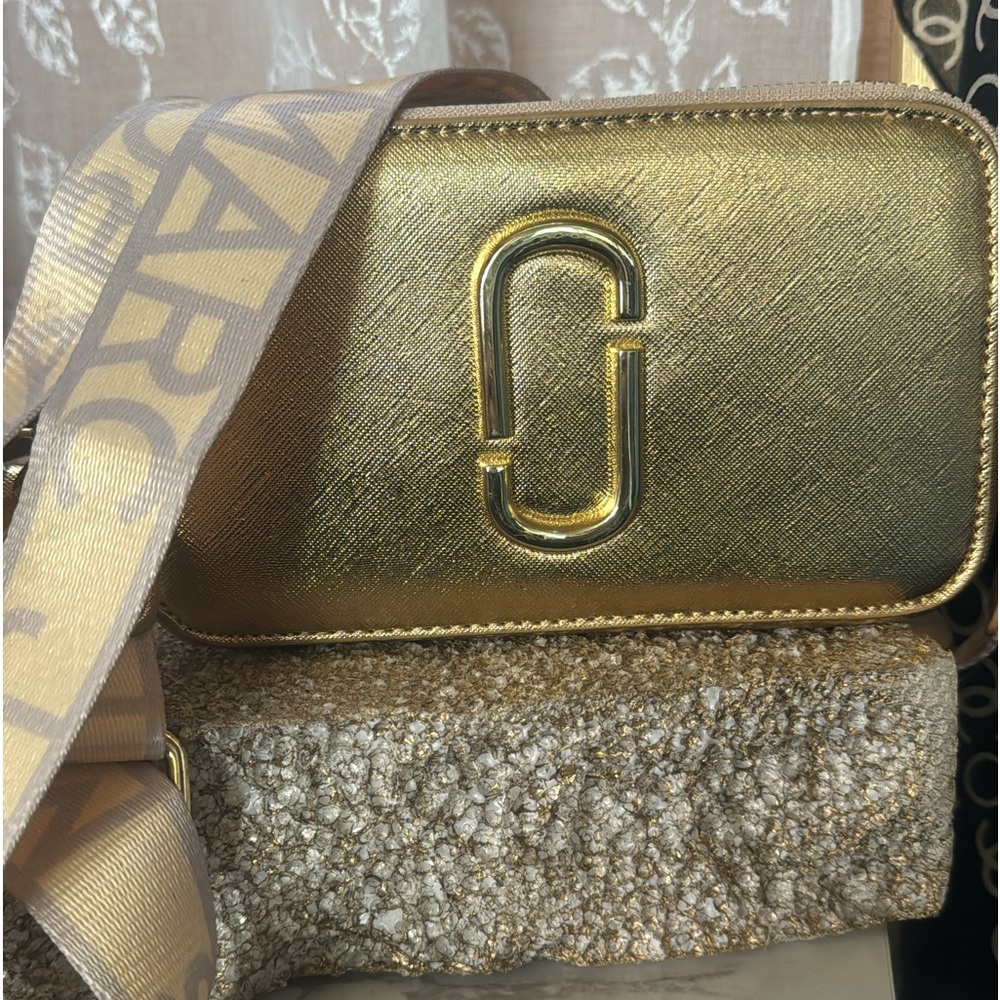 Gold bag 💼✨✨✨